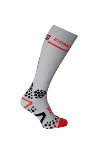 Socken Compressport Full Socks v2
