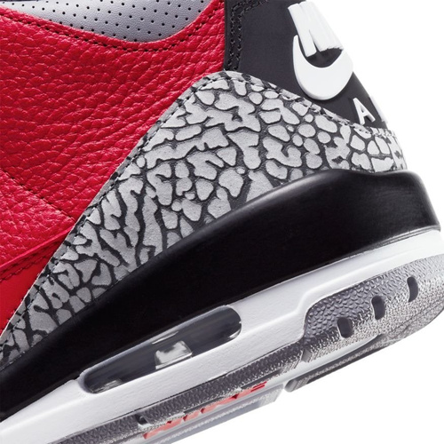 Air Jordan 3 Retro SE Shoes - CK5692-600